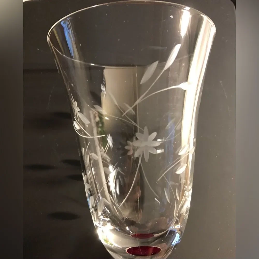 TULIP STEM BELL SHAPENWINE GLASS SET OF 2 ART GLASS RUBY RED 8